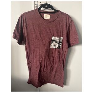 Pacsun On The Byas Burgundy & white floral pocket t-shirt size medium